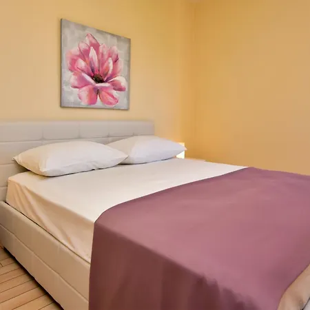 Melandura-5 By Interhome Διαμέρισμα *