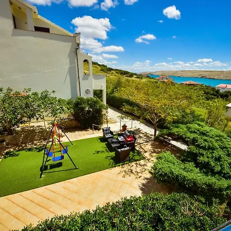 Melandura-5 By Interhome Dinjiška