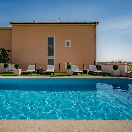 Melandura-5 By Interhome *