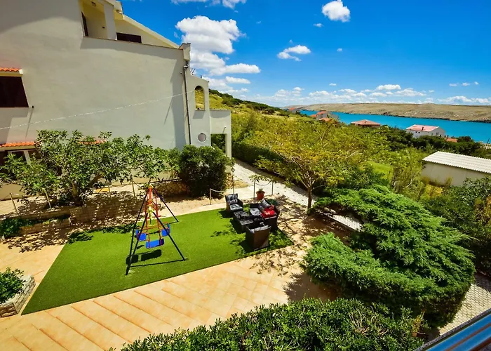 Melandura-5 By Interhome Dinjiška