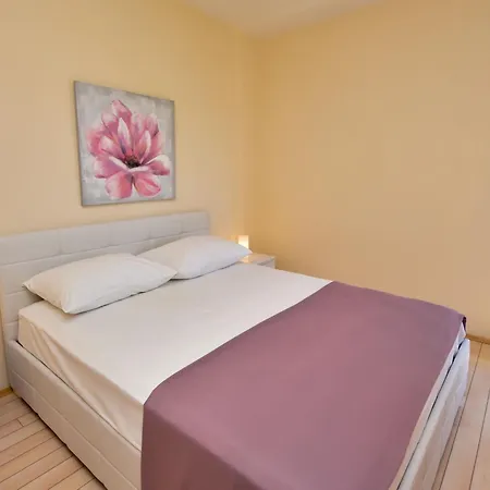 Appartement Melandura-5 By Interhome *