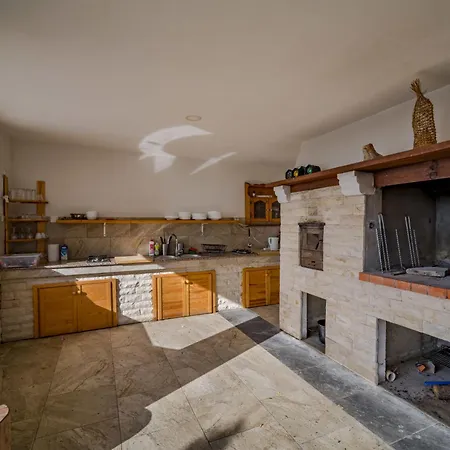 Melandura-5 By Interhome *