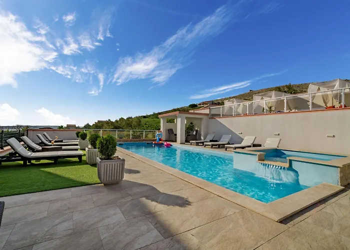 Melandura-5 By Interhome